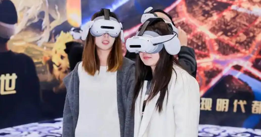 8万+平方米的展馆化作一座“时空穿梭站”